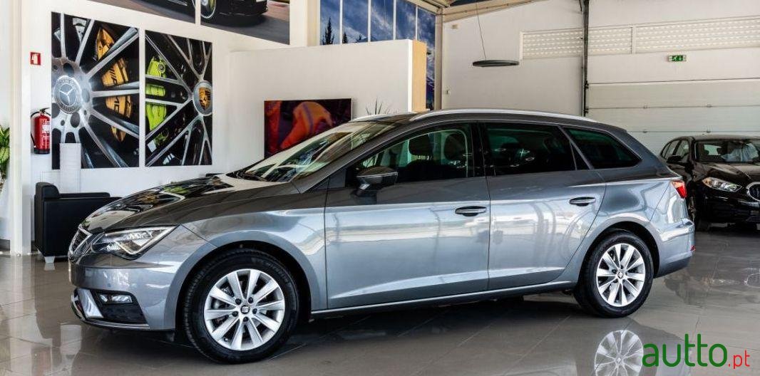 2017' SEAT Leon St photo #4