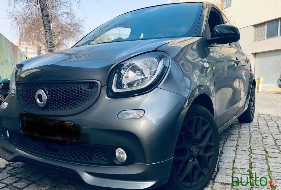2019' Smart Forfour photo #4