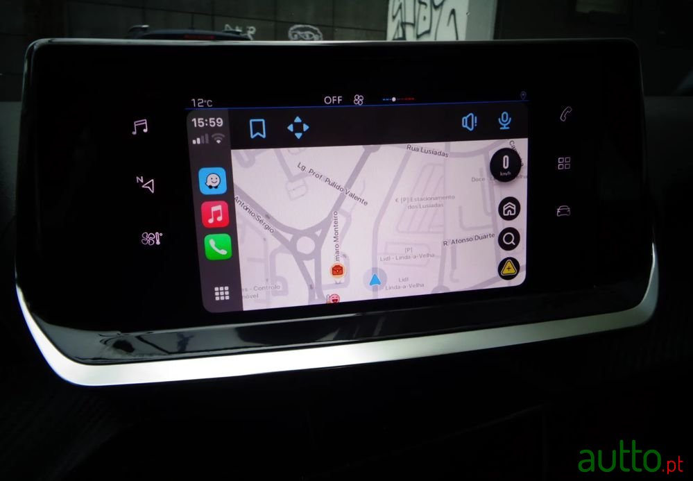 2023' Peugeot 208 photo #2