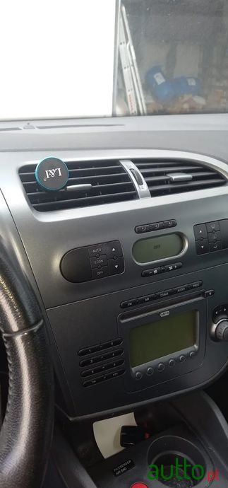 2008' SEAT Leon photo #4