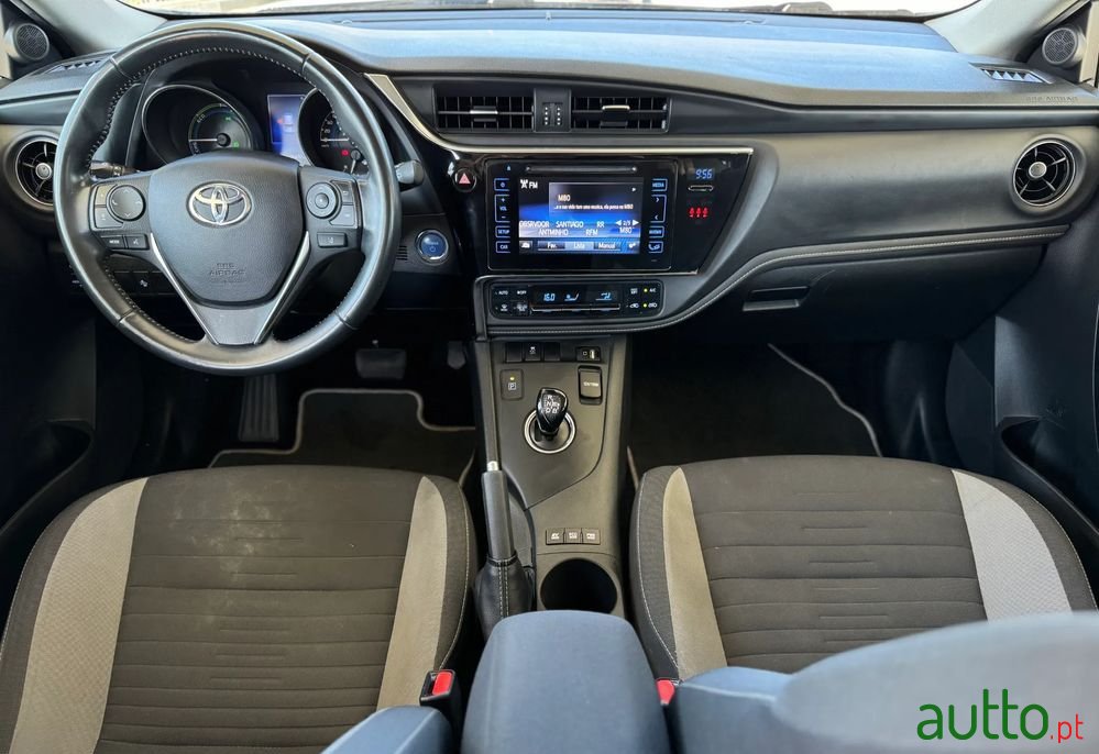 2018' Toyota Auris photo #6