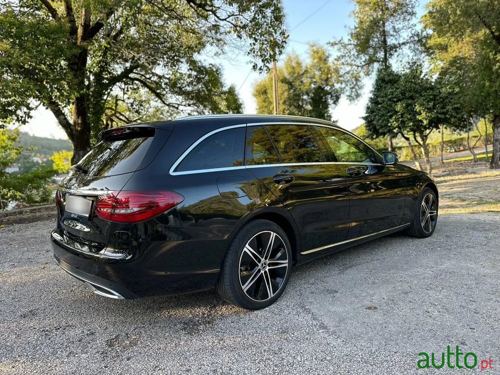 2020' Mercedes-Benz Classe C photo #5