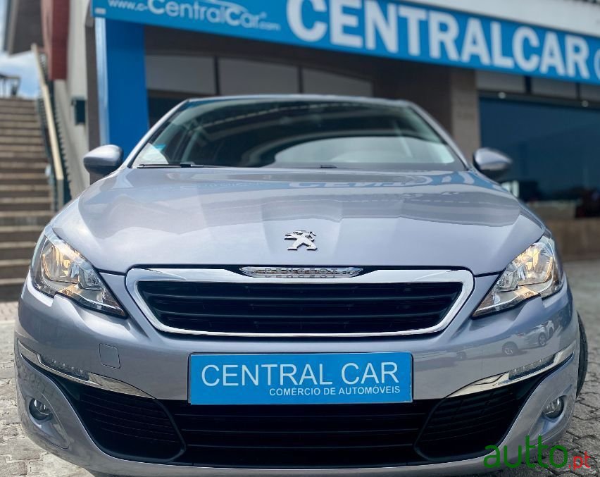 2017' Peugeot 308 photo #2