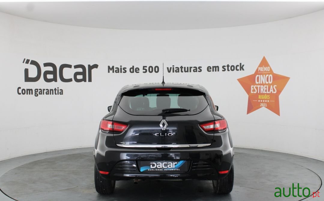 2019' Renault Clio photo #5