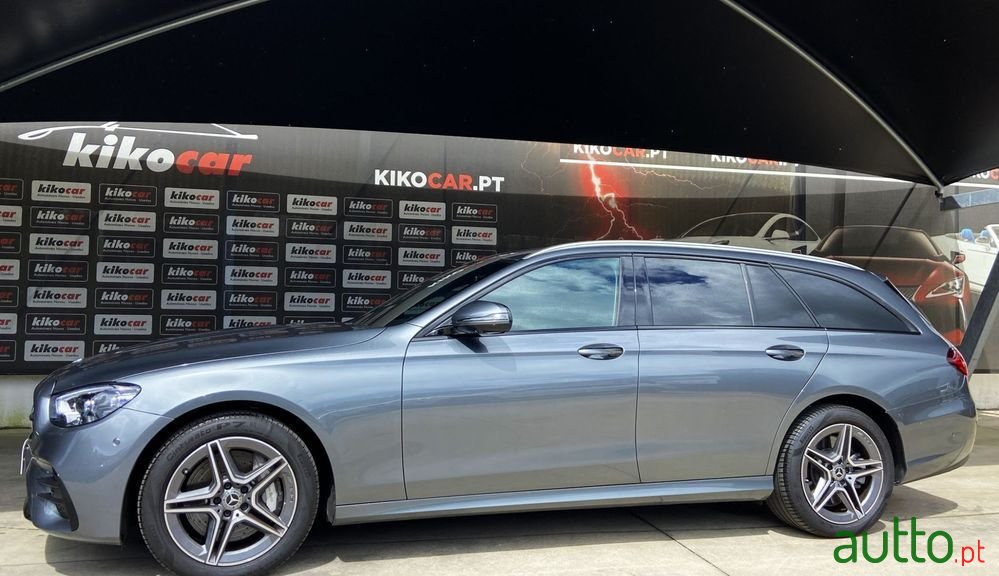 2023' Mercedes-Benz Classe E De Amg Line photo #4