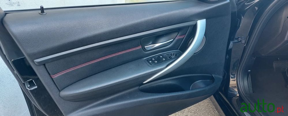 2012' BMW Série 3 photo #4