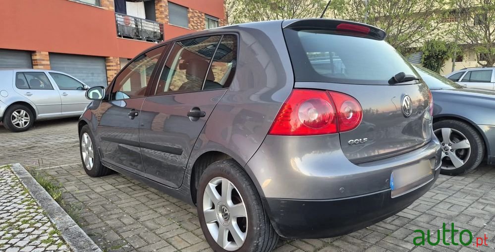 2006' Volkswagen Golf photo #4