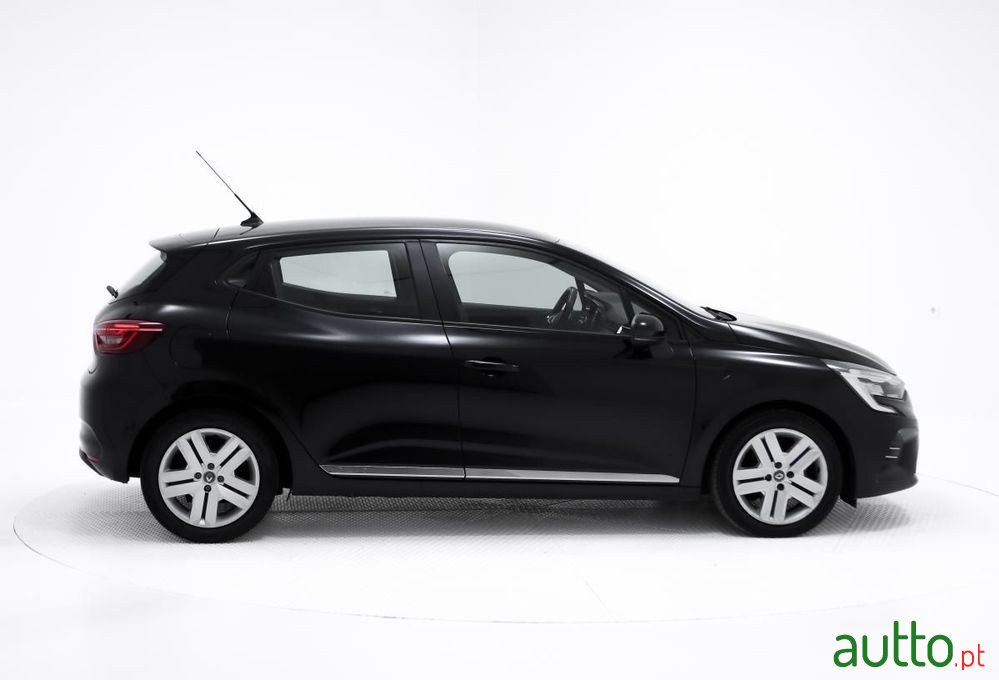 2020' Renault Clio photo #2