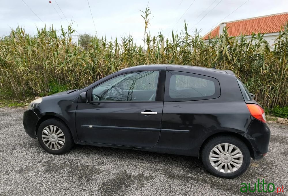 2010' Renault Clio 1.2 Tce Gt J15 photo #2