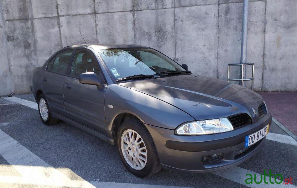 2003' Mitsubishi Carisma 1.9 Did photo #3