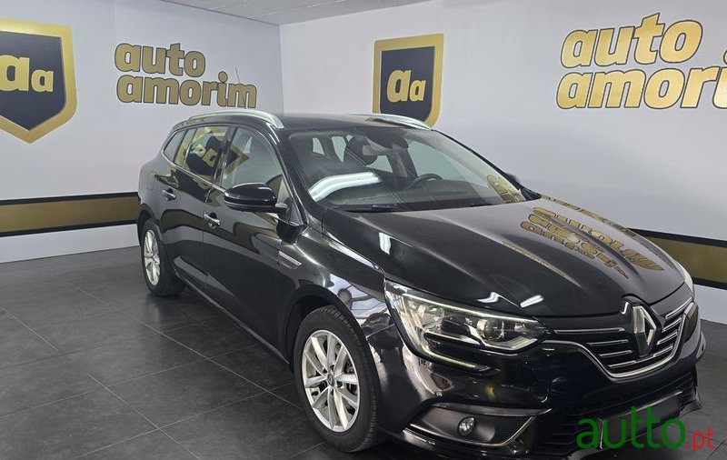 2018' Renault Megane Sport Tourer photo #1