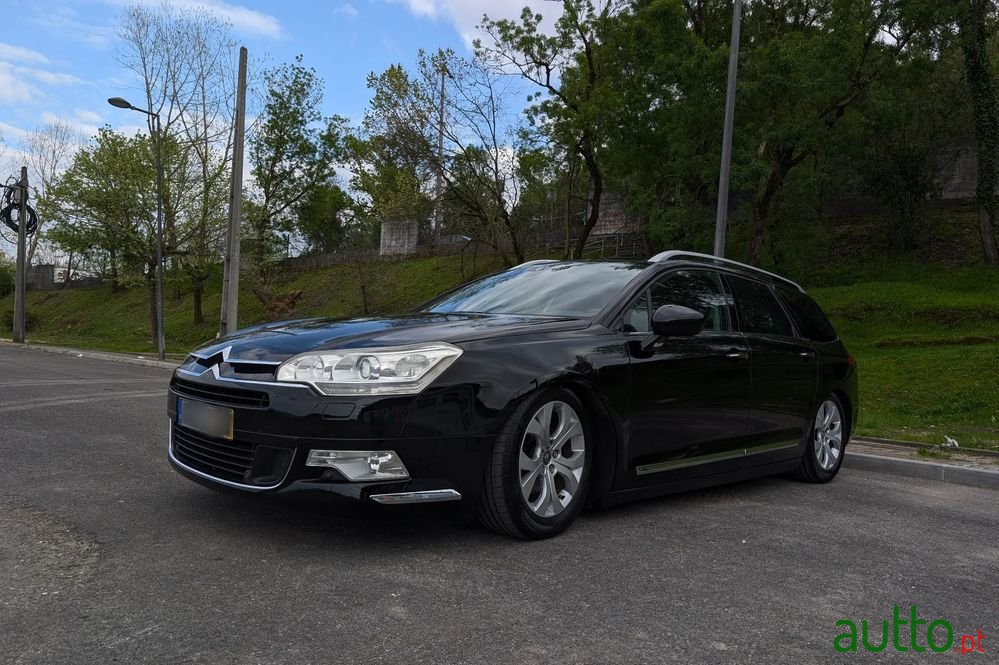 2010' Citroen C5 Tourer 2.0 Hdi Exclusive photo #2