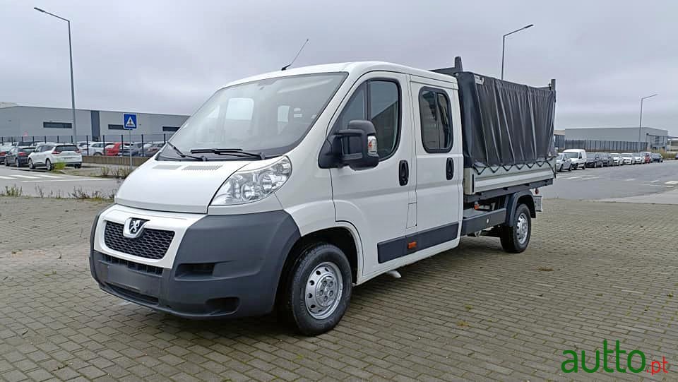 2013' Peugeot Boxer photo #2