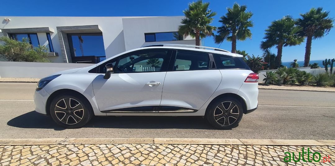 2013' Renault Clio Sport Tourer photo #2