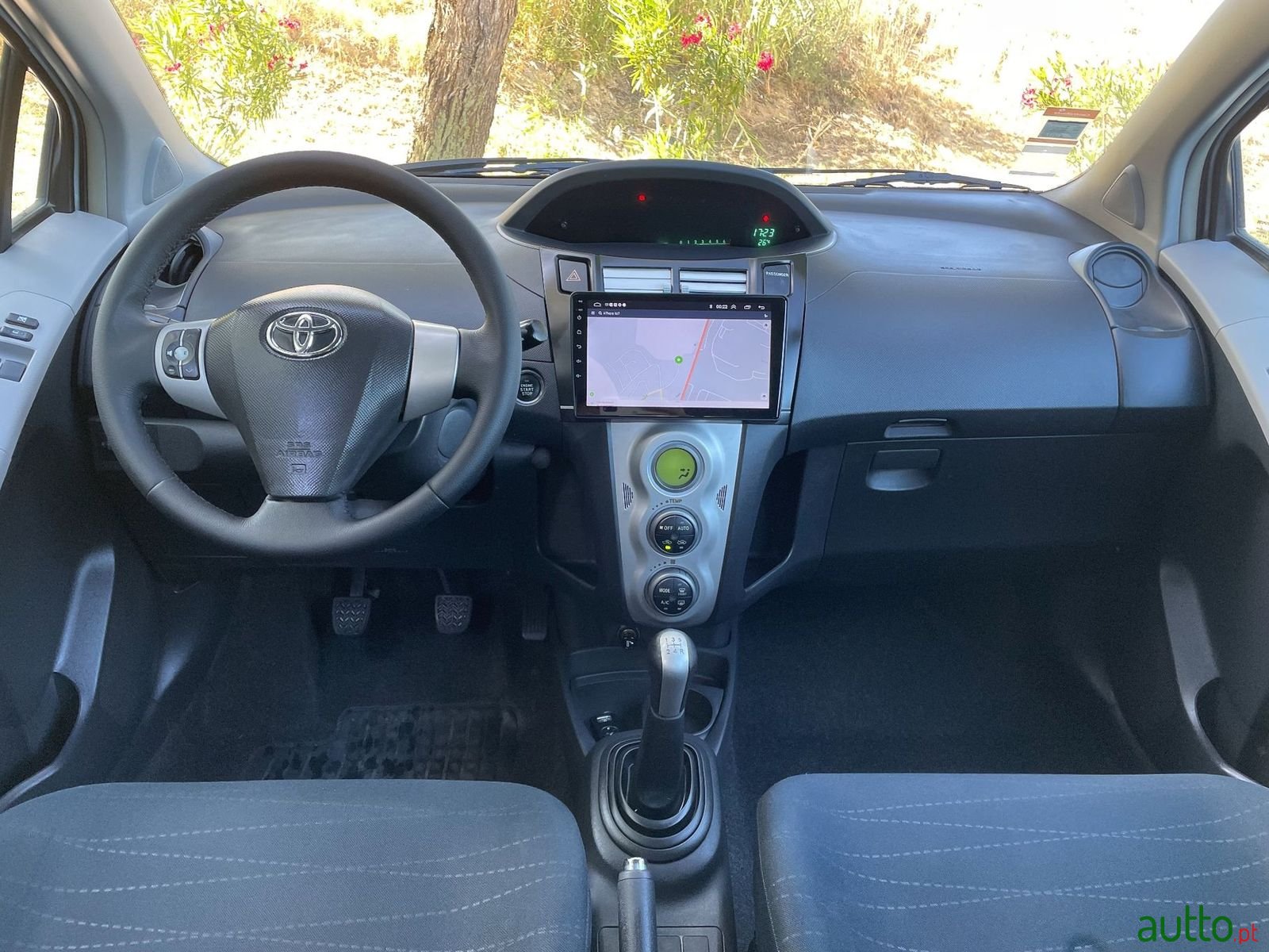 2007' Toyota Yaris photo #4