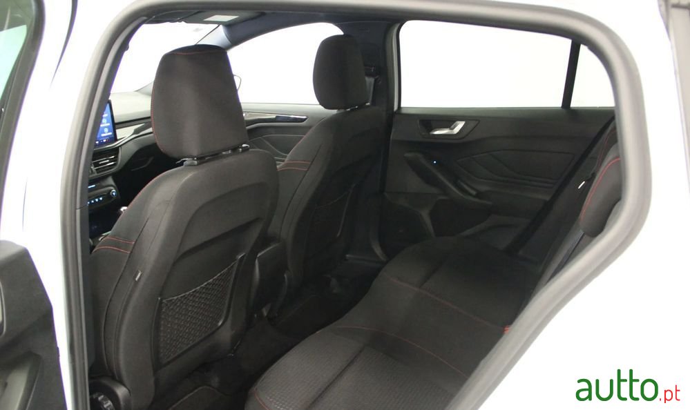 2022' Ford Focus Sw photo #5