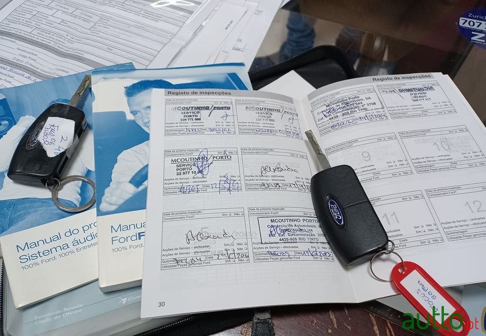 2010' Ford Focus Sw photo #4