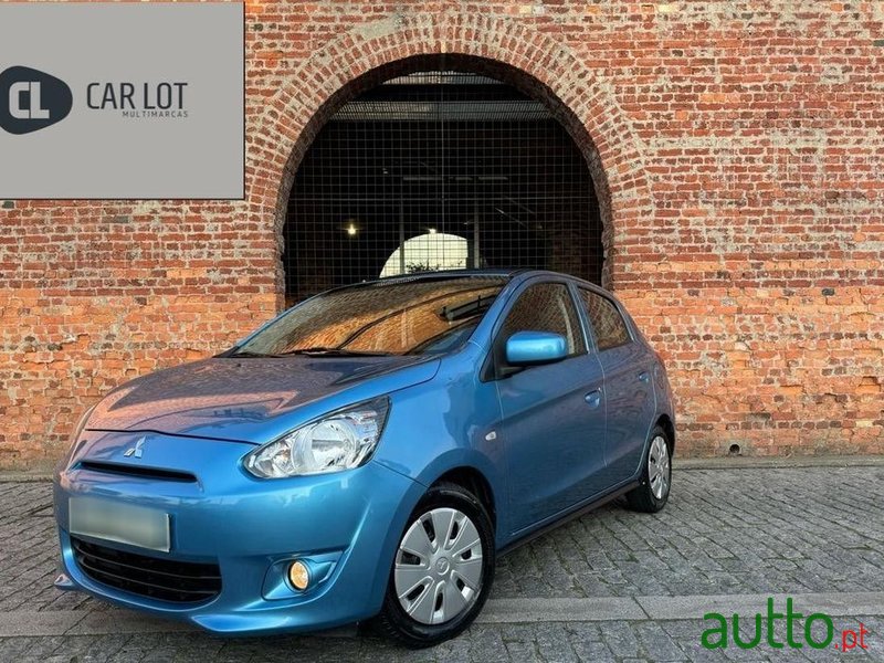 2015' Mitsubishi Space Star photo #1