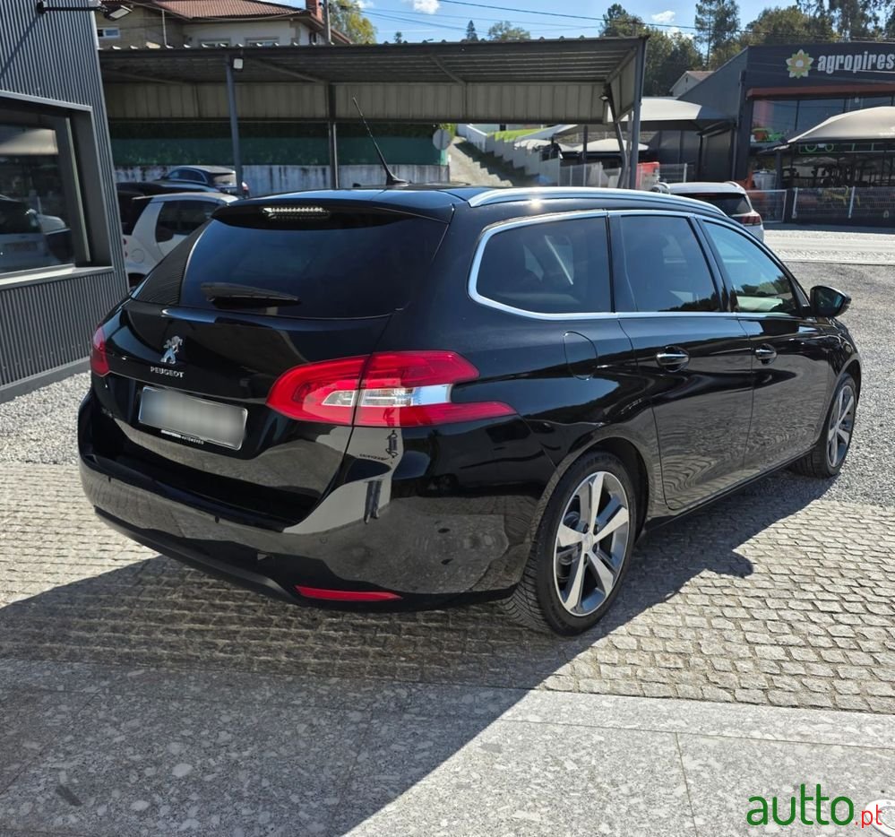 2014' Peugeot 308 Sw photo #2