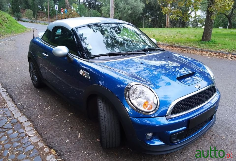2012' MINI Coupe photo #3