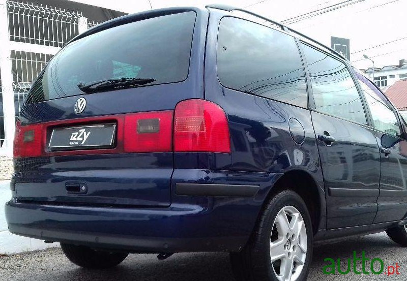 2000' Volkswagen Sharan photo #1