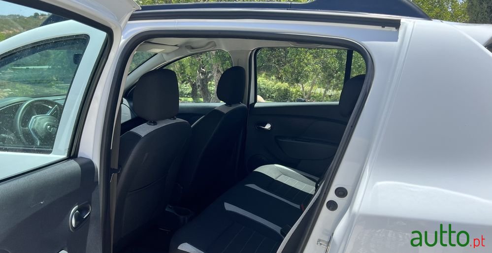 2019' Dacia Sandero 1.5 Blue Dci Stepway photo #5