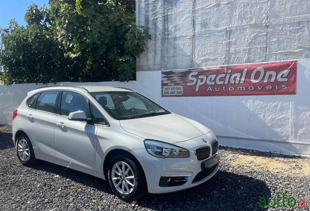 2016' BMW Série 2 D Advantage photo #1
