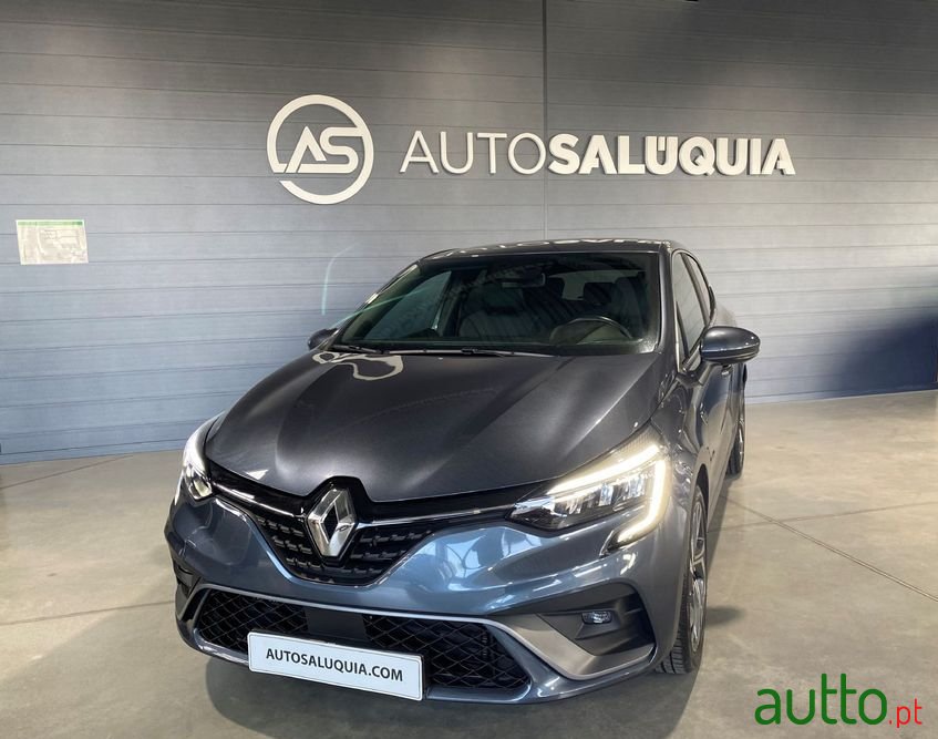 2021' Renault Clio photo #1