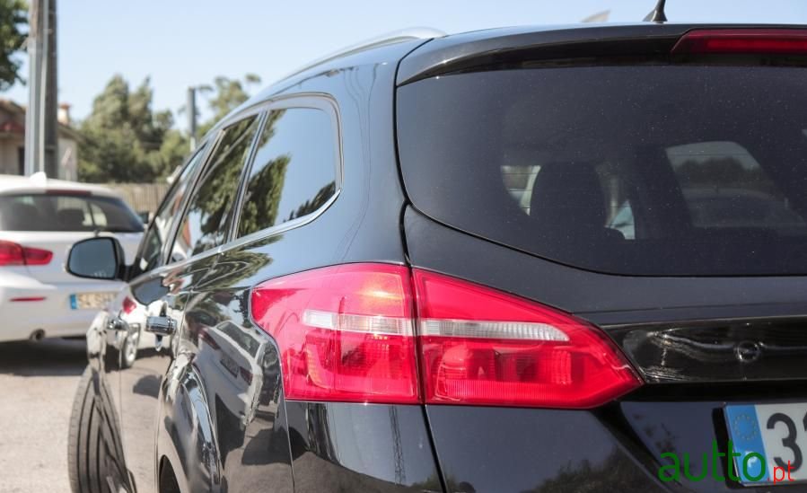 2017' Ford Focus Sw photo #5