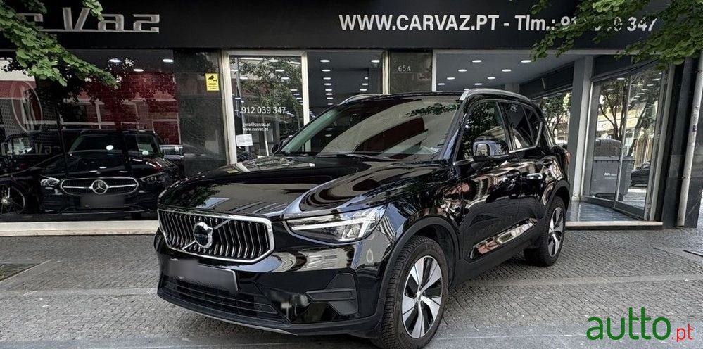2022' Volvo Xc 40 photo #1