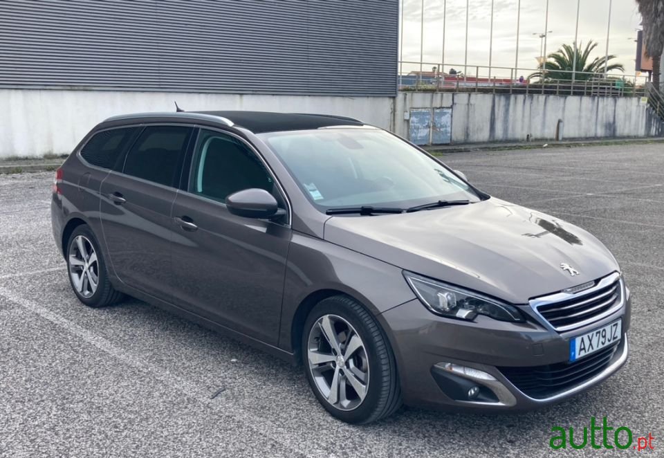 2015' Peugeot 308 Sw photo #3