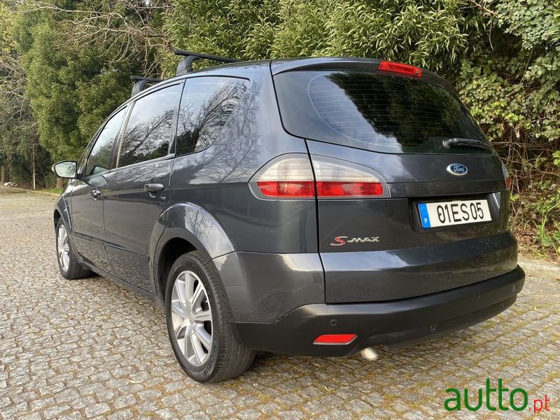 2007' Ford S-Max photo #5