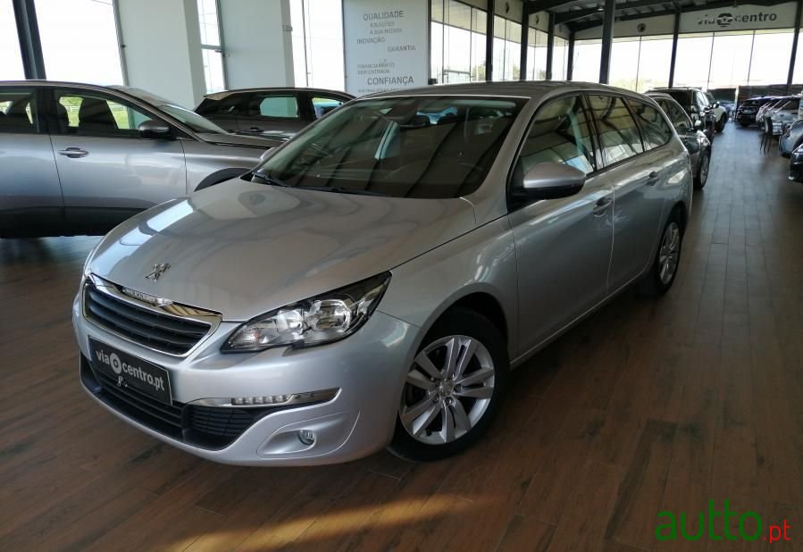 2017' Peugeot 308 Sw photo #1