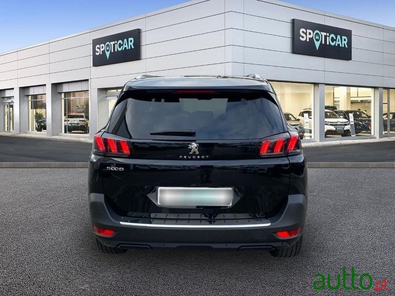 2024' Peugeot 5008 photo #5