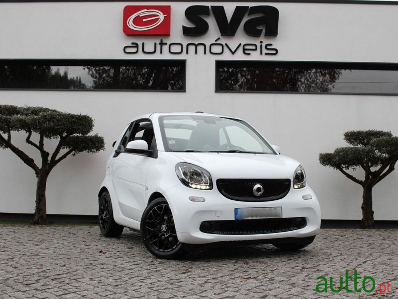 2016' Smart Fortwo photo #1