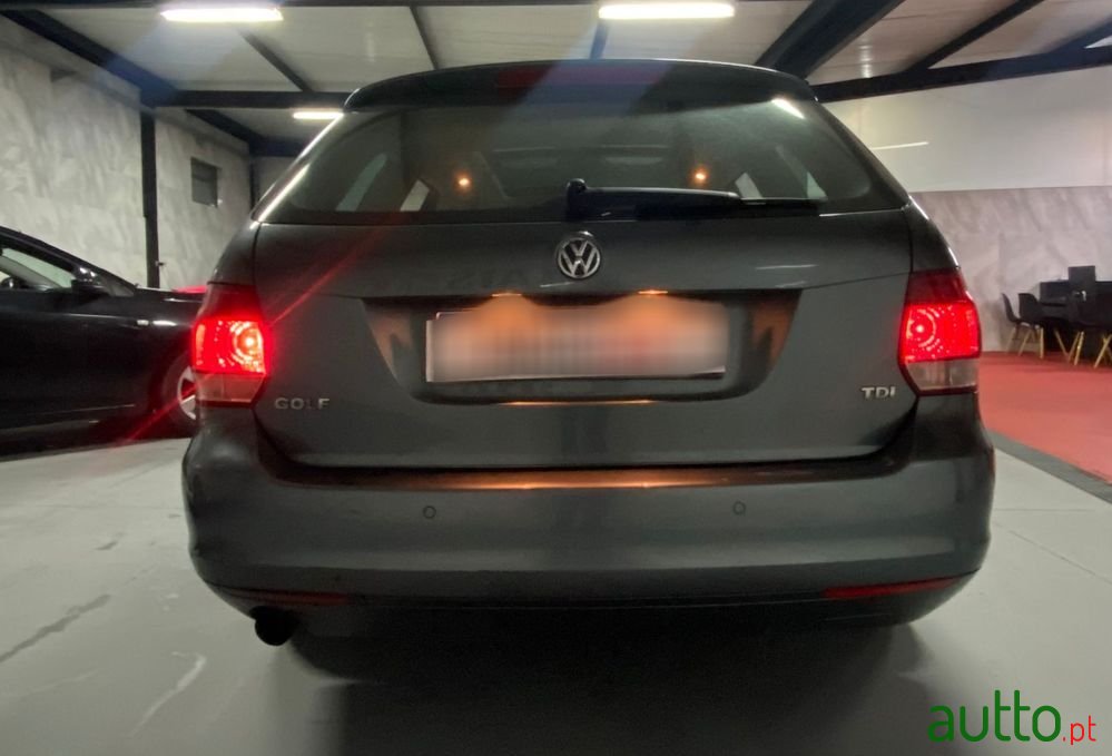 2010' Volkswagen Golf Variant photo #5