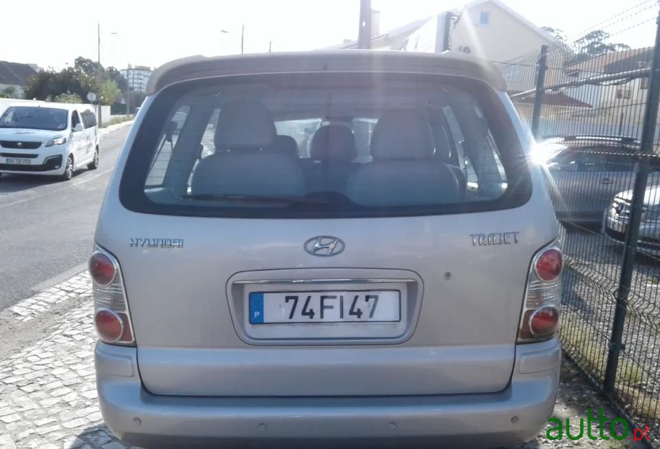 2008' Hyundai Trajet photo #3