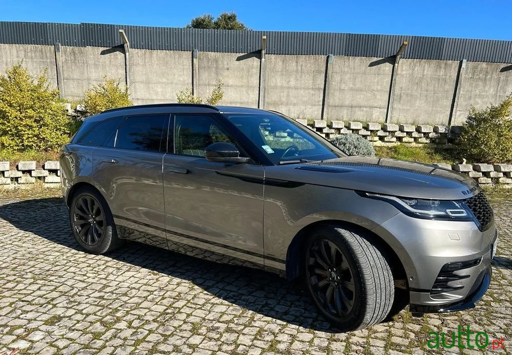 2019' Land Rover Range Rover Velar photo #3