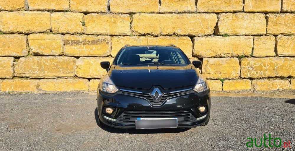 2018' Renault Clio Sport Tourer photo #5