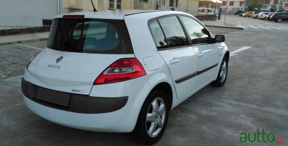2007' Renault Megane photo #1