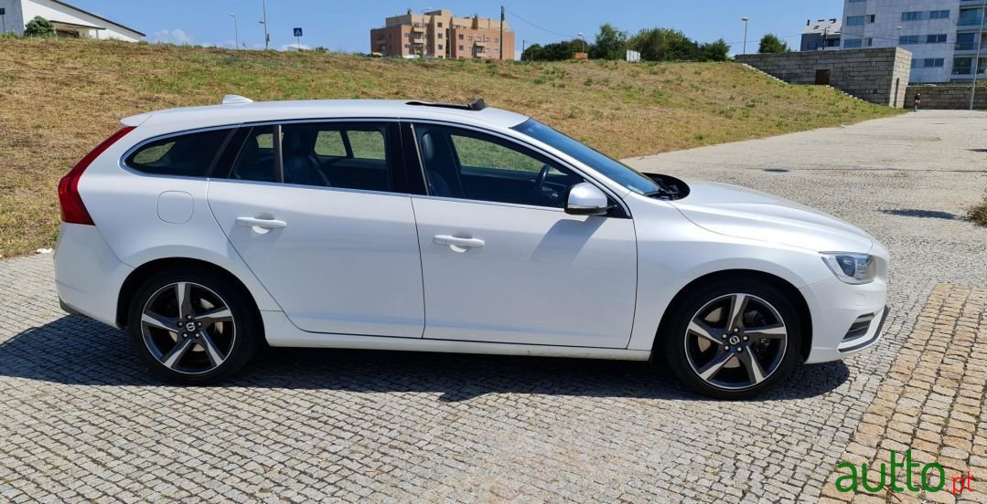 2014' Volvo V60 photo #5