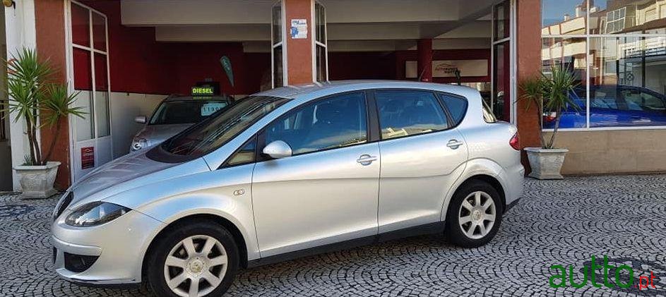 2004' SEAT Toledo 1.9 Tdi Stylance photo #3