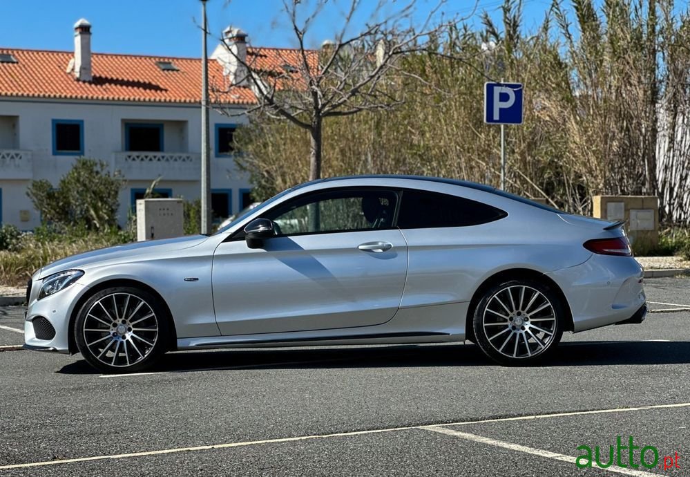 2017' Mercedes-Benz Classe C D photo #4