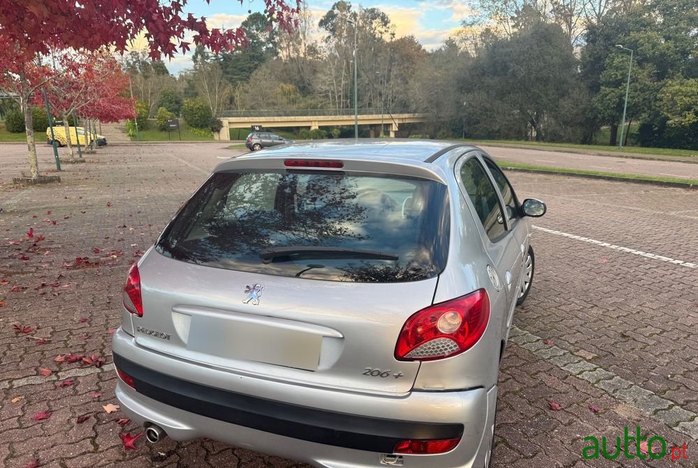 2011' Peugeot 206+ 1.1 Urban photo #5