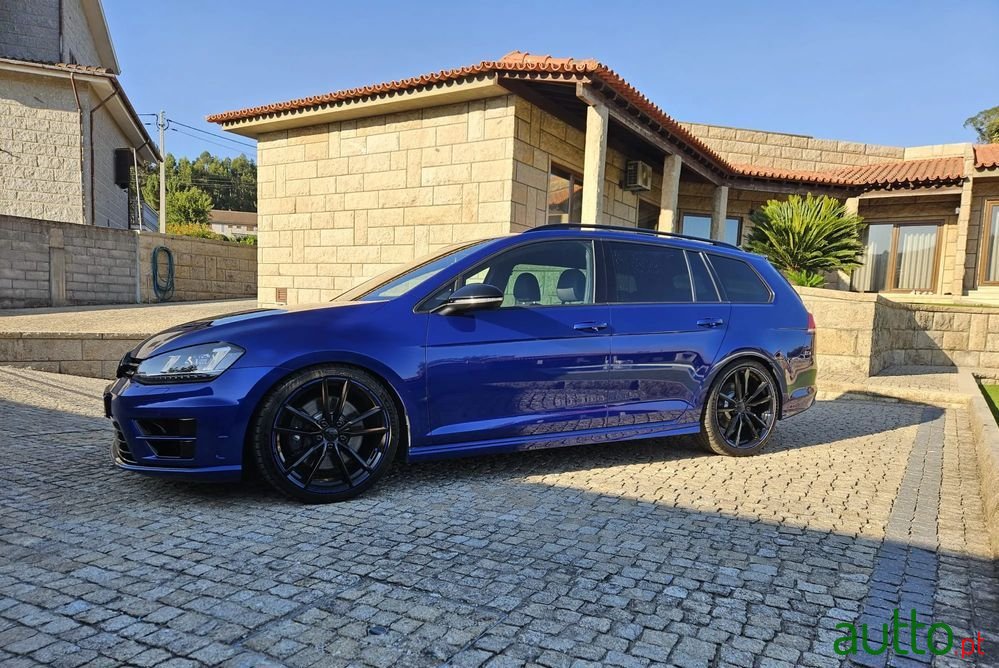 2015' Volkswagen Golf Variant photo #3