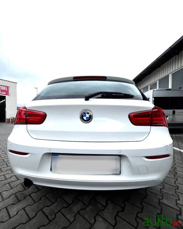 2016' BMW Série 1 I Pack M photo #3