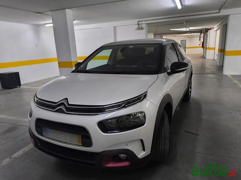 2018' Citroen C4 Cactus photo #2