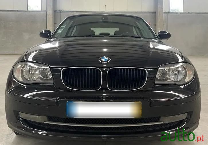 2009' BMW 118 D photo #3