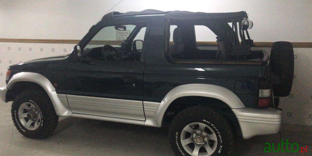 1997' Mitsubishi Pajero Cabrio photo #3