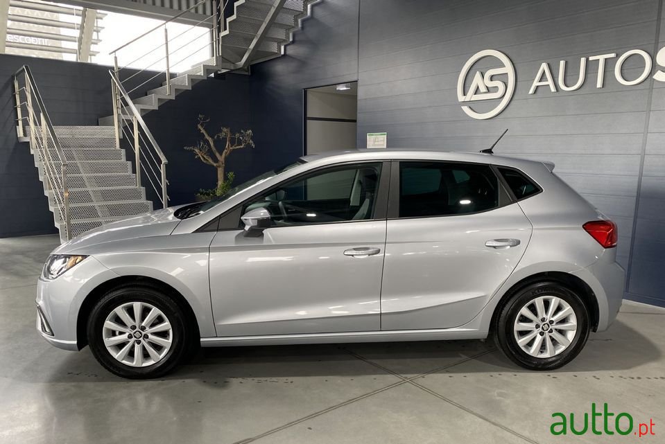 2021' SEAT Ibiza photo #2